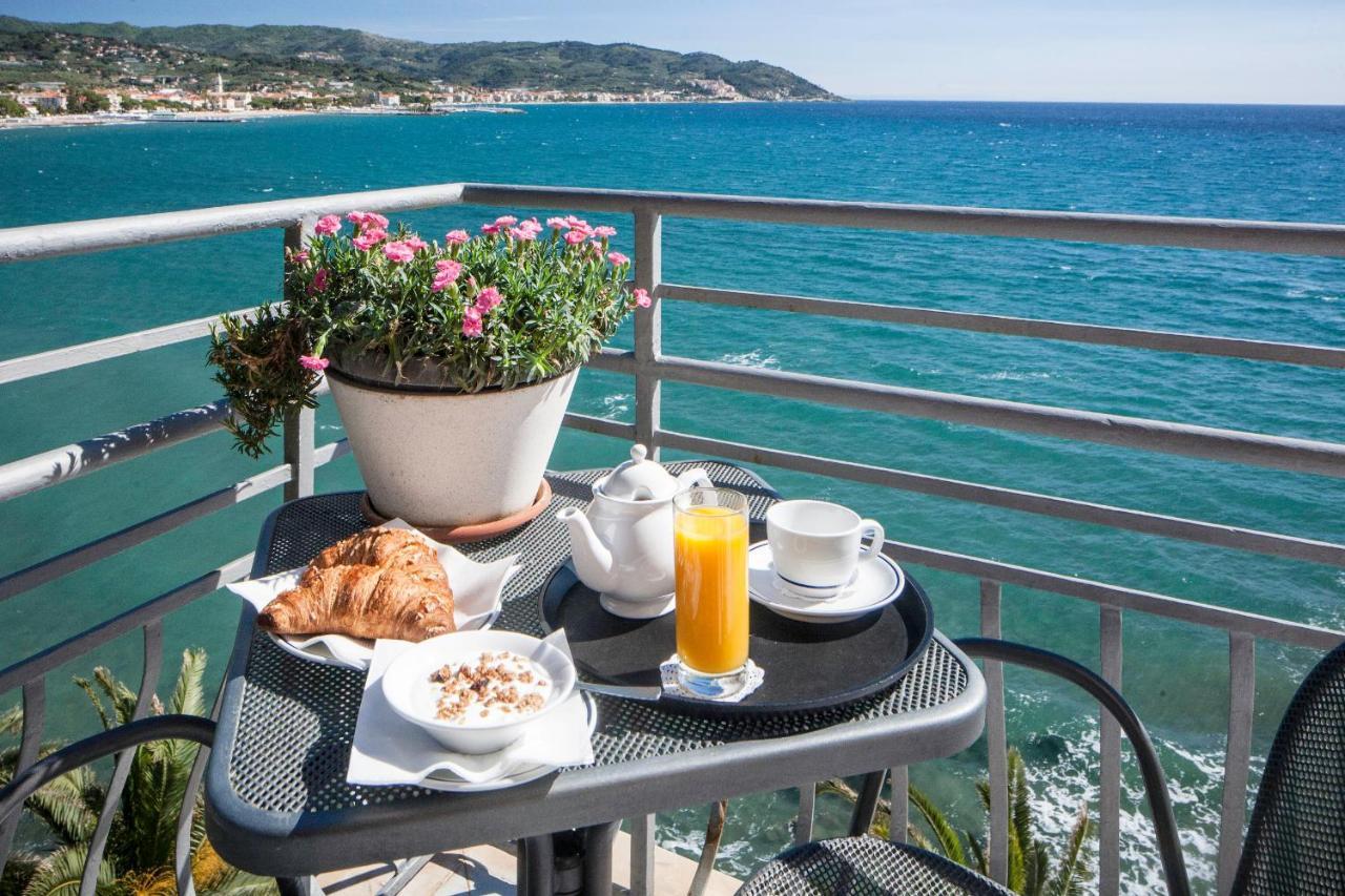 Hotel Arc En Ciel Diano Marina Ngoại thất bức ảnh